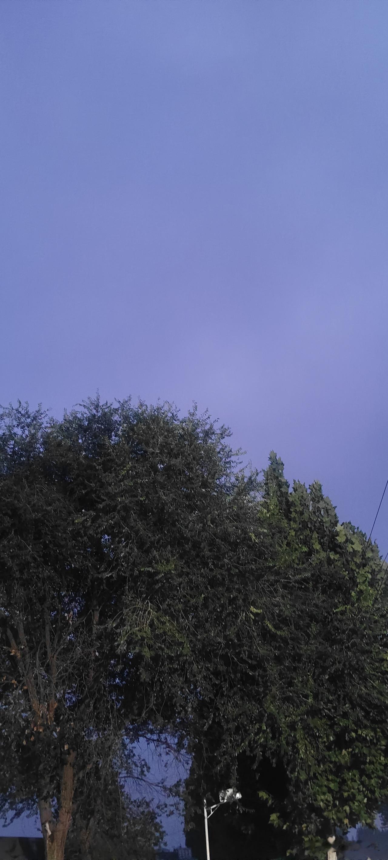好几天没写头条了，也很久没回复信息，忙啥呢，忙着挣钱，只是借口，主要是没得写了。