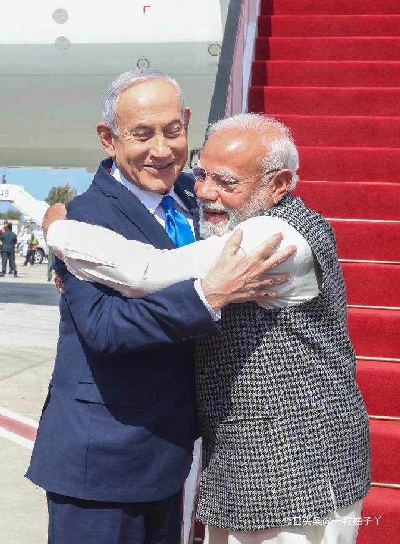 内塔尼亚胡在遇袭地点公开表态，还在社交平台发文，直接感谢莫迪“在这个艰难时刻与以