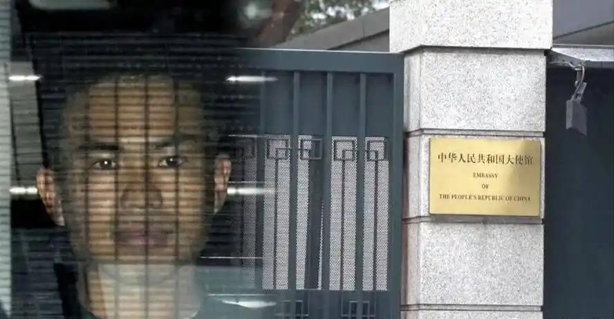拖延4个月才起诉！日本现役军官持刀闯中国使馆，看似尘埃落定，真正的致命漏洞至今无