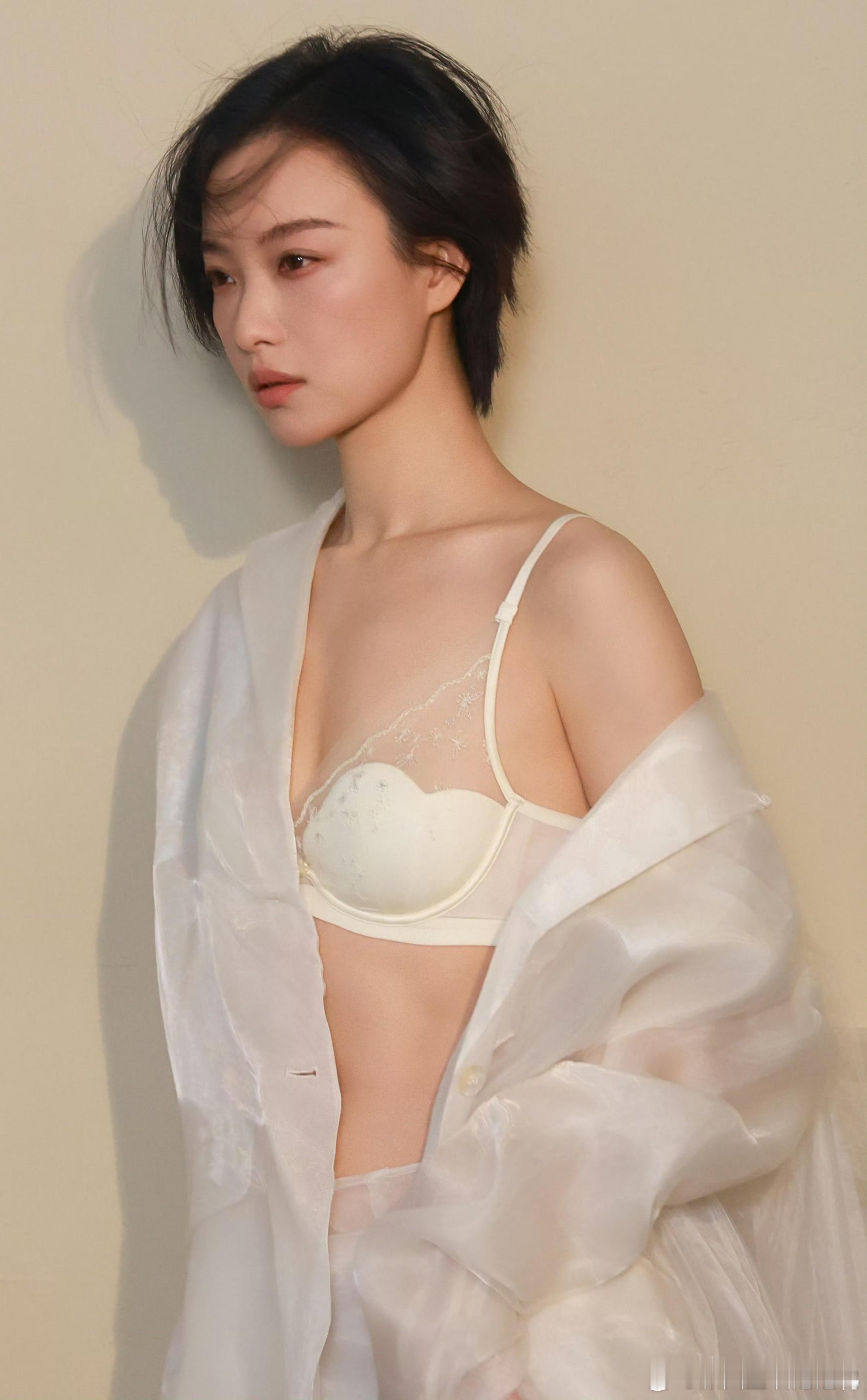 内衣品牌曼妮芬正式宣布演员倪妮担任全球品牌代言人 