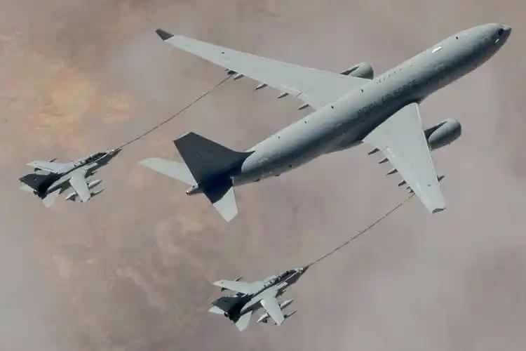 在特朗普眼里，到底谁说的才是真话呢？特朗普不承认5架美军加油机被毁。

当地时间