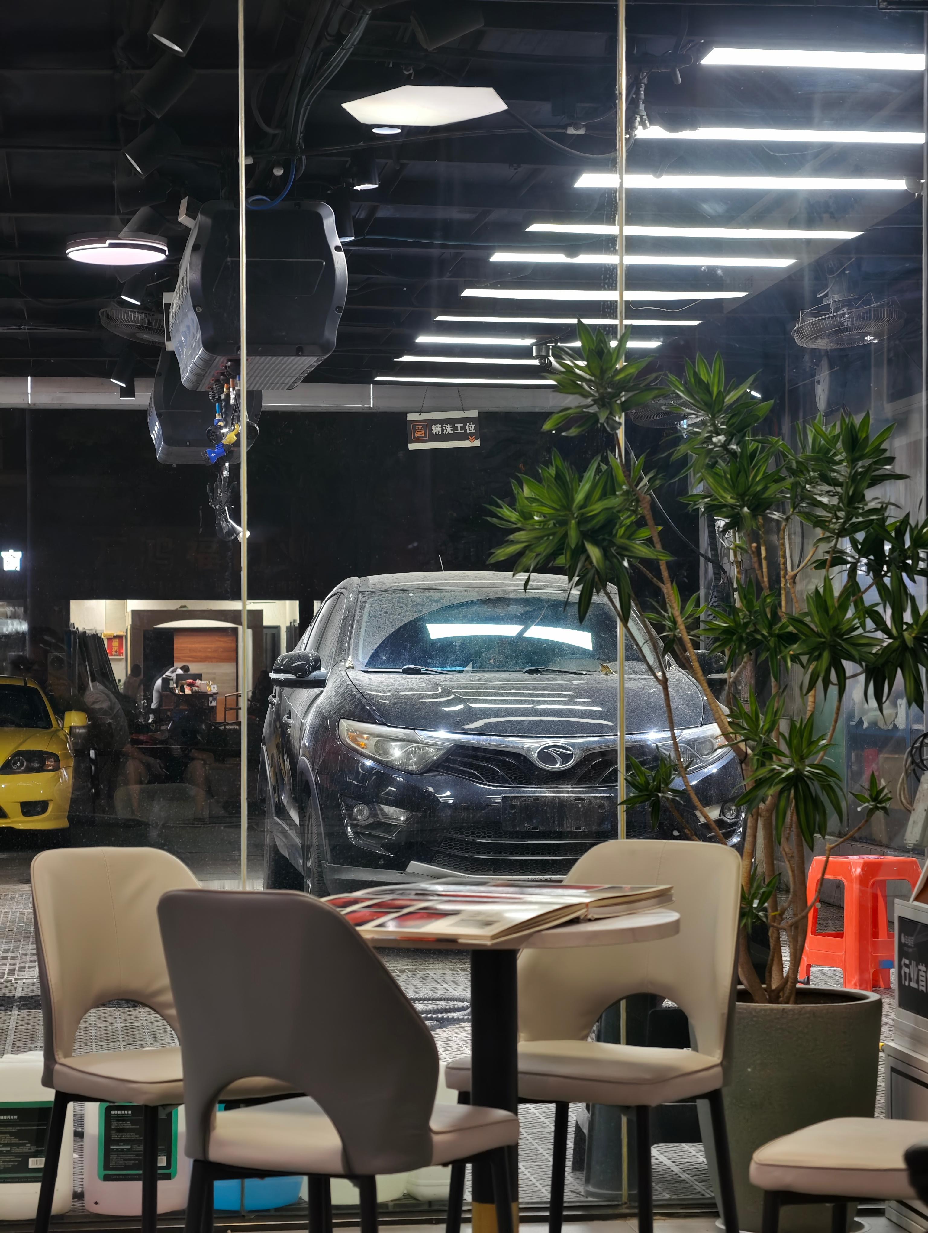 这台东南9月卖掉的，到现在才要来提车，车主消失了有20天左右联系不到人，估计是口