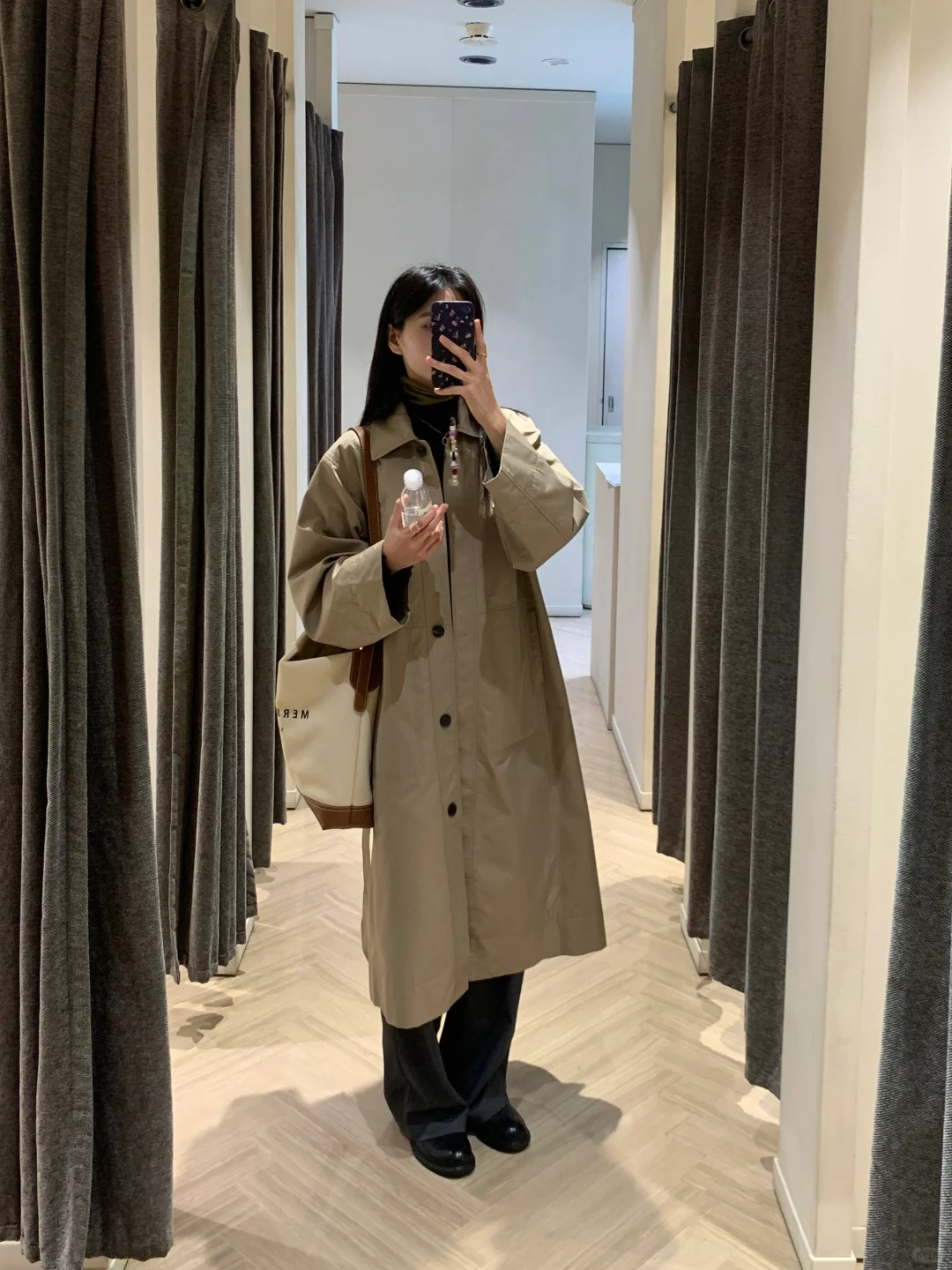 穿搭的尽头是极简风 💼