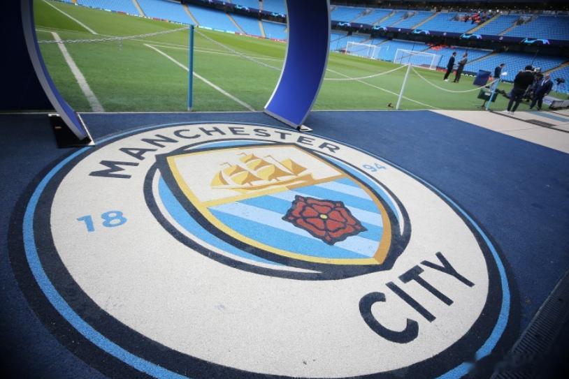 据英媒《独立报》报道，知情人士透露，针对曼城的115项违规指控的案件审理可能至少