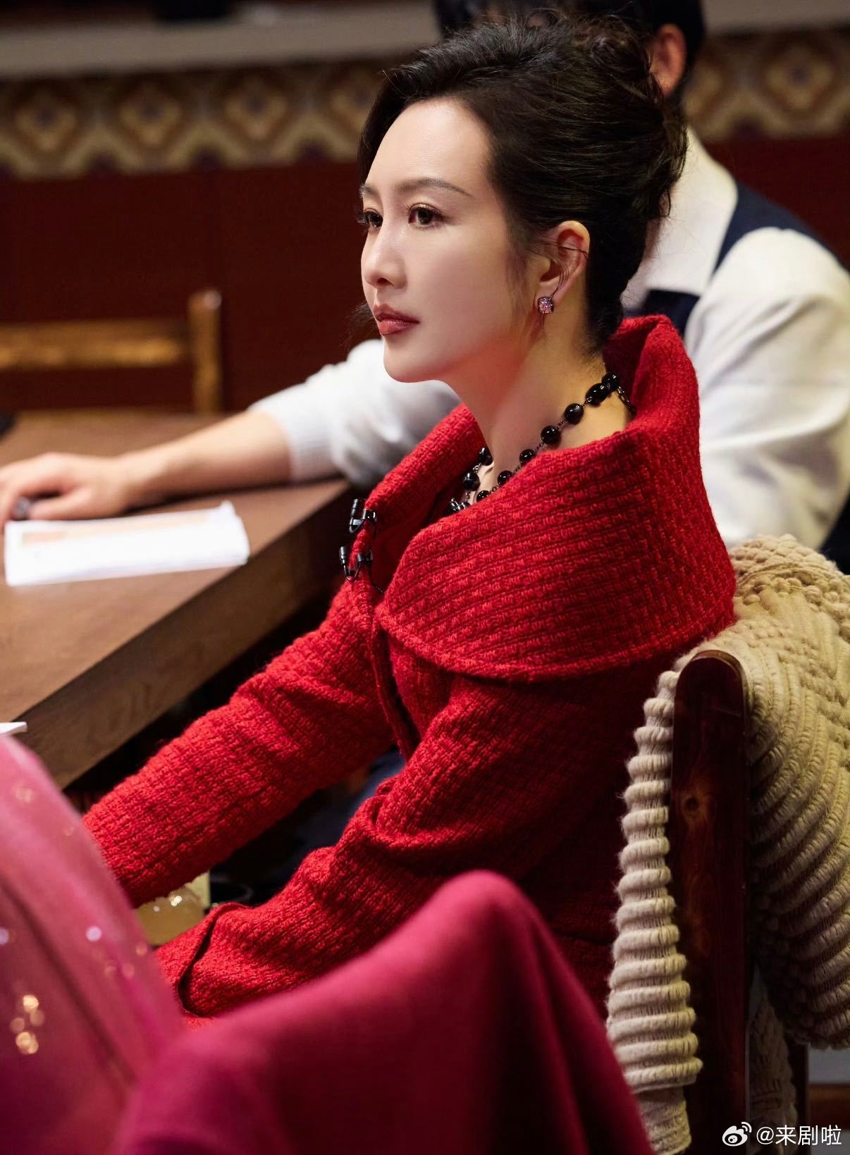 戚薇王鸥试密码好气又好笑大侦探密码虐我千百遍！戚薇王鸥面对数学老师电脑，使出浑身