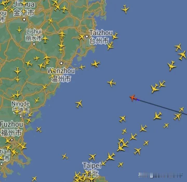 日本航空自卫队一架F15战斗机，昨天下午闯入温州沿海上空，疑似为抗议中俄联合军演