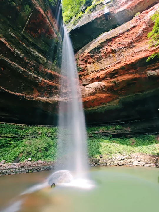 巨出片！乐山隐藏版竹海飞瀑，好“氧”人！