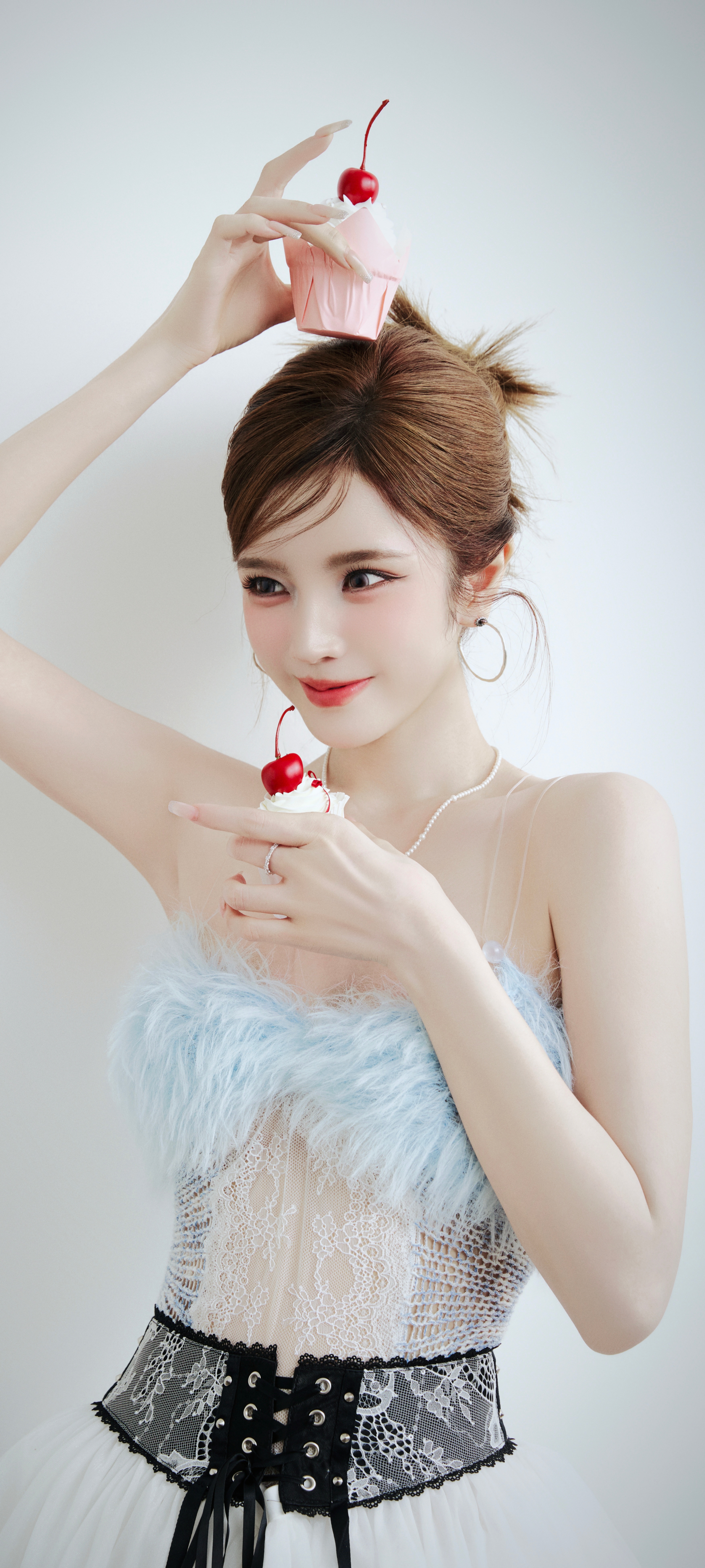 戴燕妮甜美生日照，生日快乐戴燕妮 绝美高清壁纸
