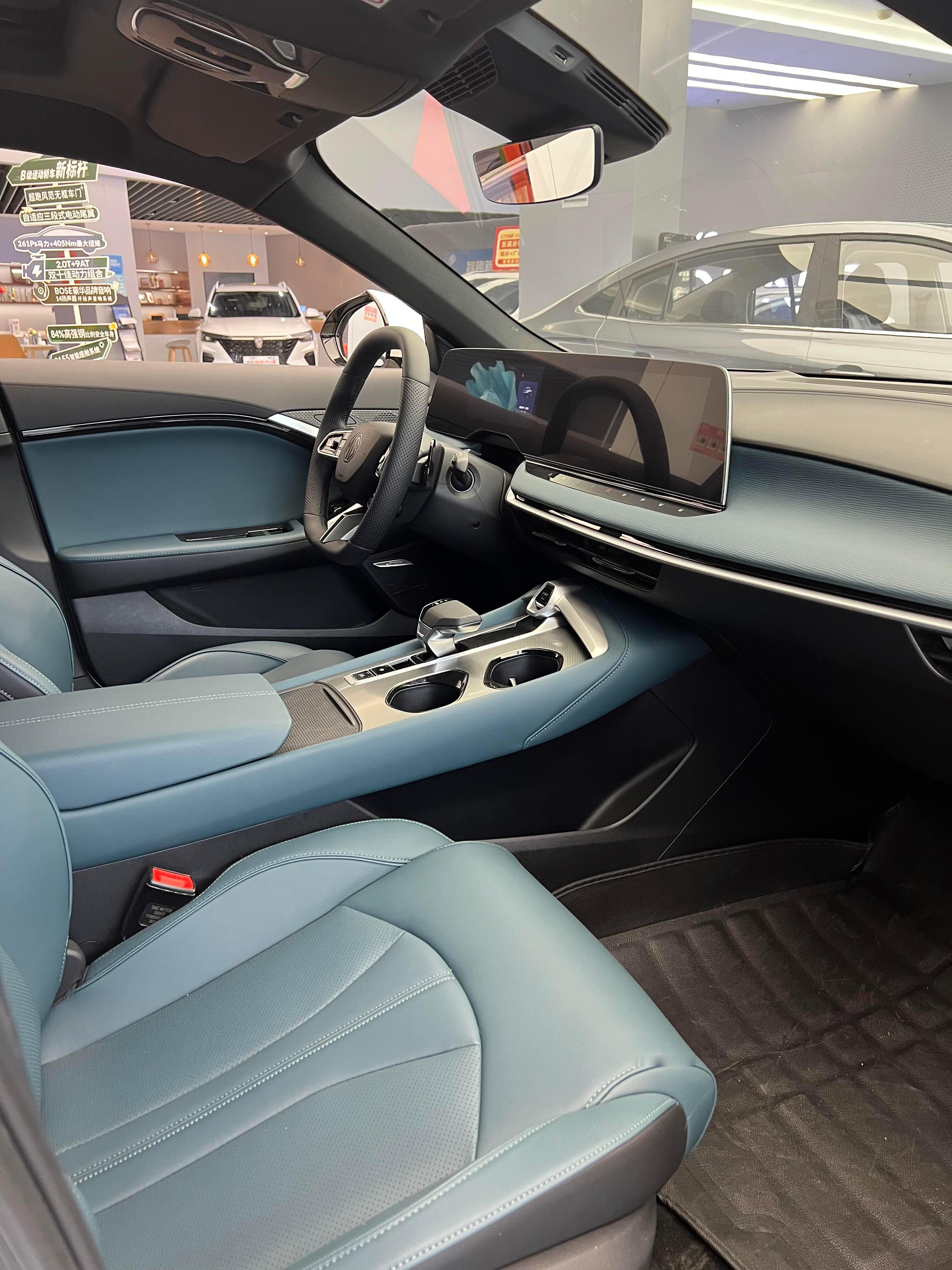 2.0T+9AT零百6.5秒，同级唯一E-LSD差速器，过弯稳得一批，无框车门+