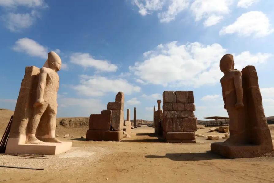 塔尼斯，这座曾位于埃及尼罗河东北三角洲的古城，在古埃及多个时期都是繁荣大都会，却