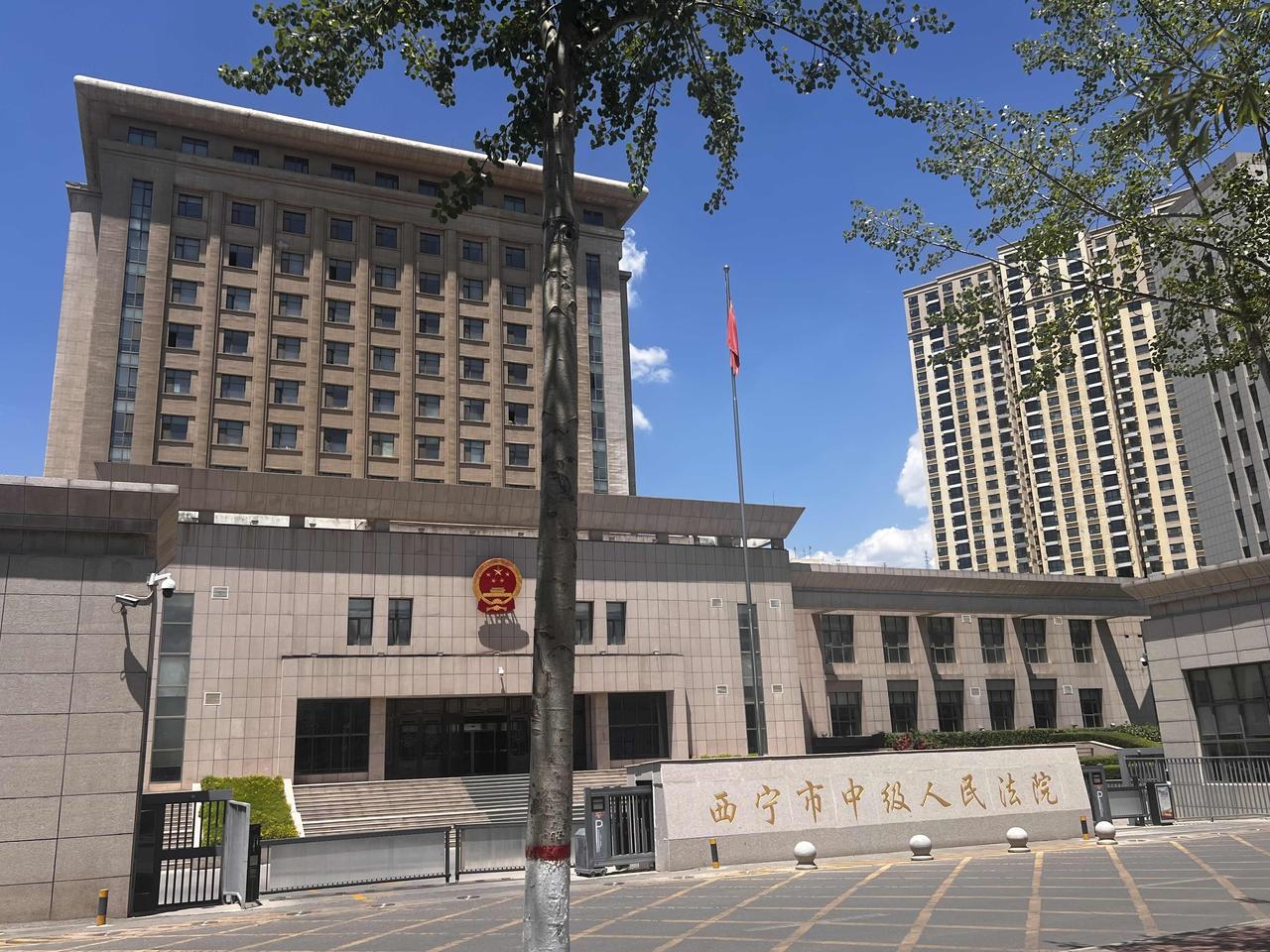 长期深耕民商事争议解决领域，我深刻体会到：诉讼仅是化解矛盾的最后途径，各类经济纠