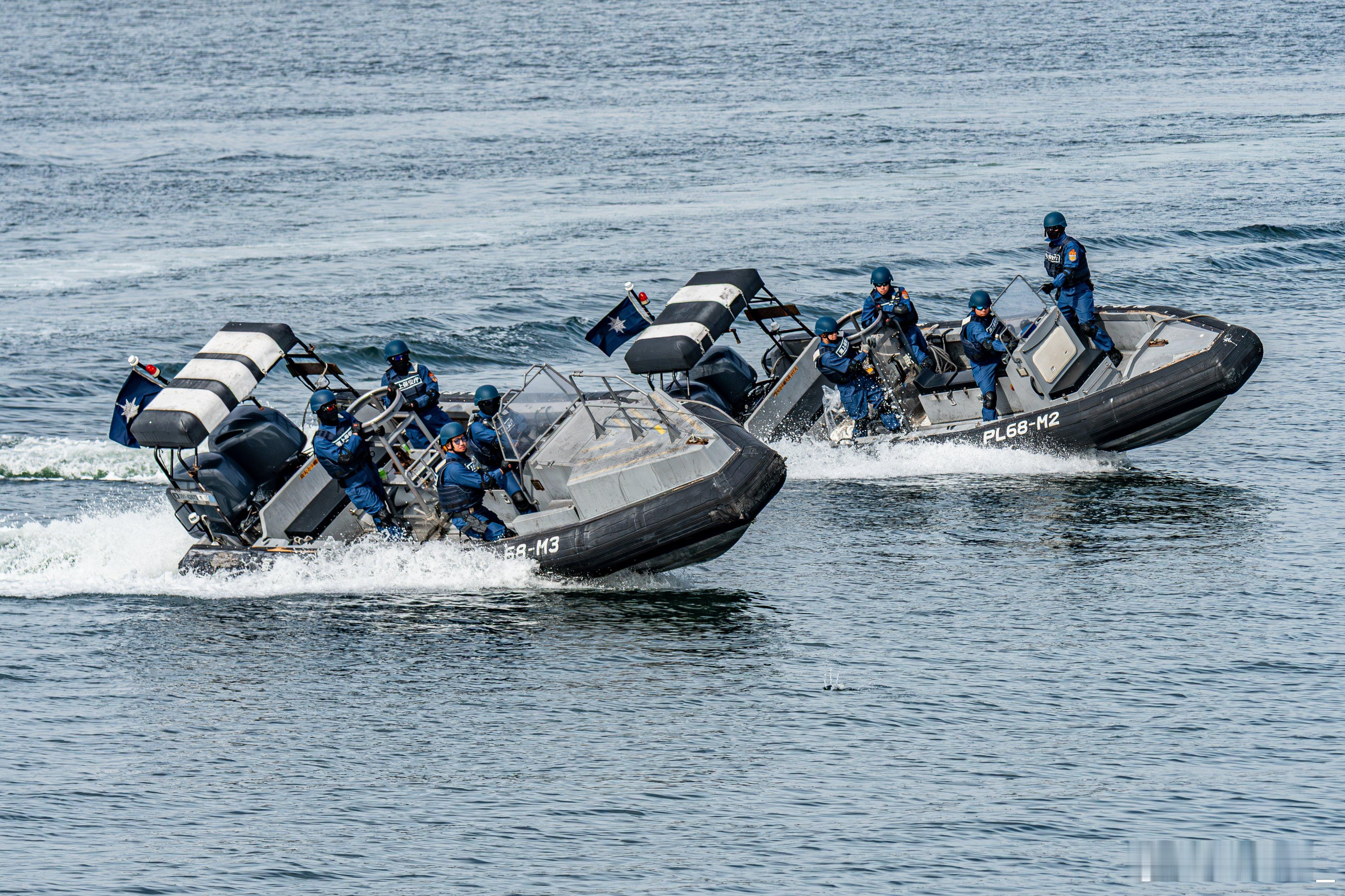 海保第四管区进行刚性充气艇高速机动训练海保动态