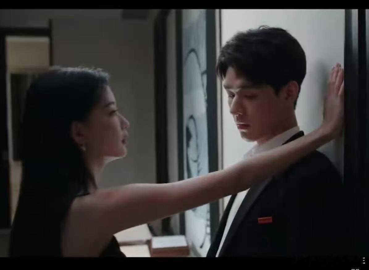 孙怡壁咚龚俊镜头刷到风过留痕定档预告，孙怡壁咚龚俊这一下直接封神，俩人的对手戏氛