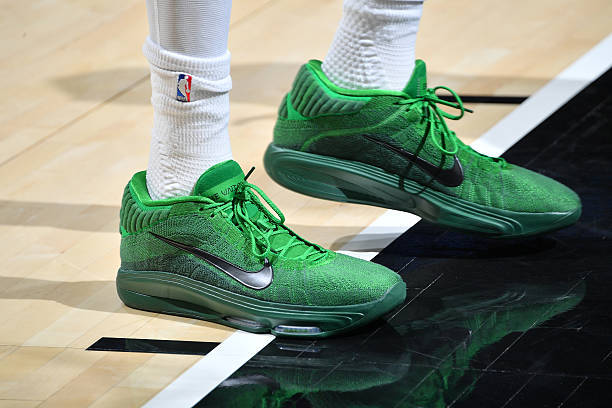 维克托·文班亚马 · Nike GT Hustle 3登场30分钟 27投17中