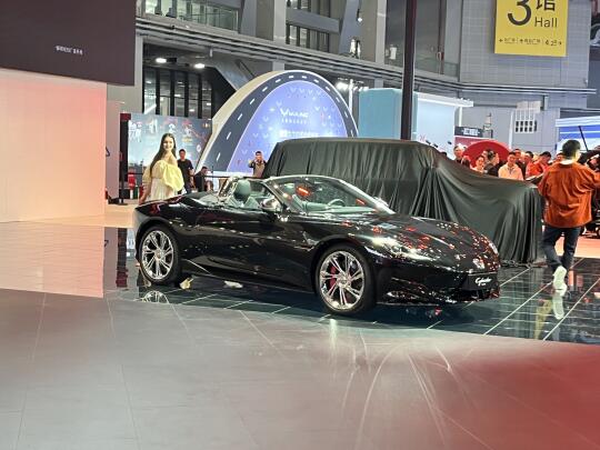 MG新推出的黑车和同事的黑车