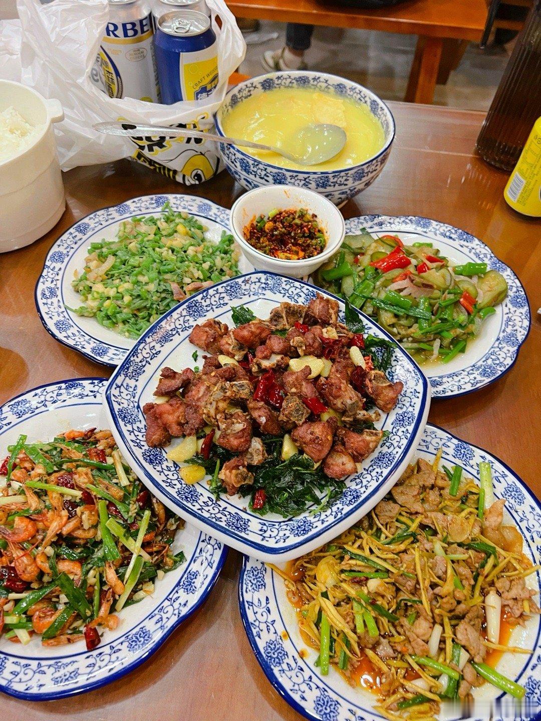 此时此刻吃货 20260604。周四。四月十九。晚餐小苏和海祎来了小苏明早走了～