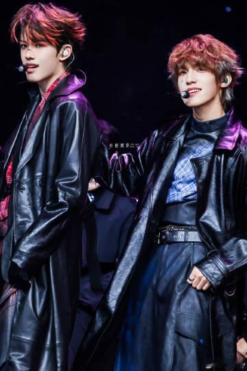 张泽禹张极双人舞台暗香张泽禹张极双主唱的权威被《暗香》舞台狠狠戳中！双主唱的配合