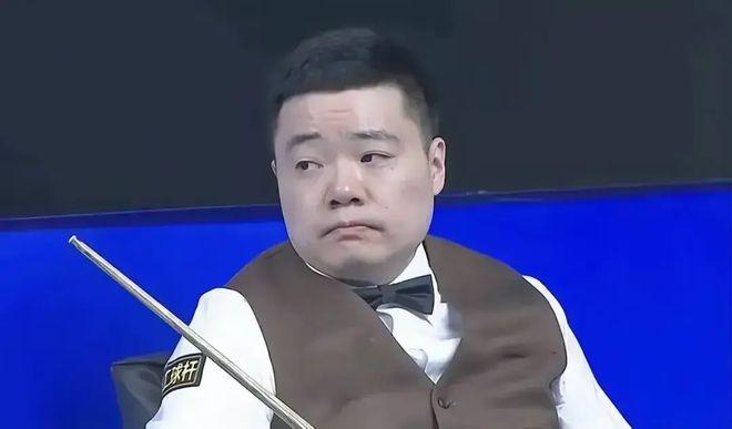 丁俊晖惨败，张安达遗憾，斯诺克4强出炉，特鲁姆普大获全胜
中国斯诺克一哥丁俊晖在