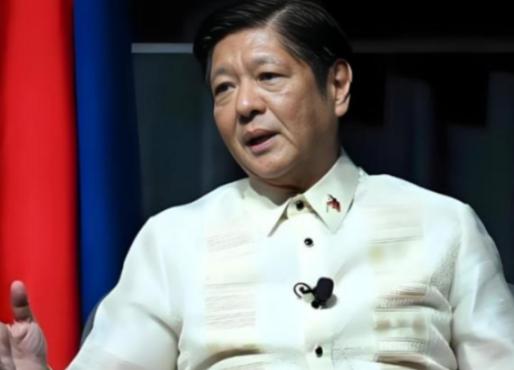 菲律宾倒向了美国，新加坡倒向了美国，柬埔寨倒向了美国，越南也在倒向美国的路上..