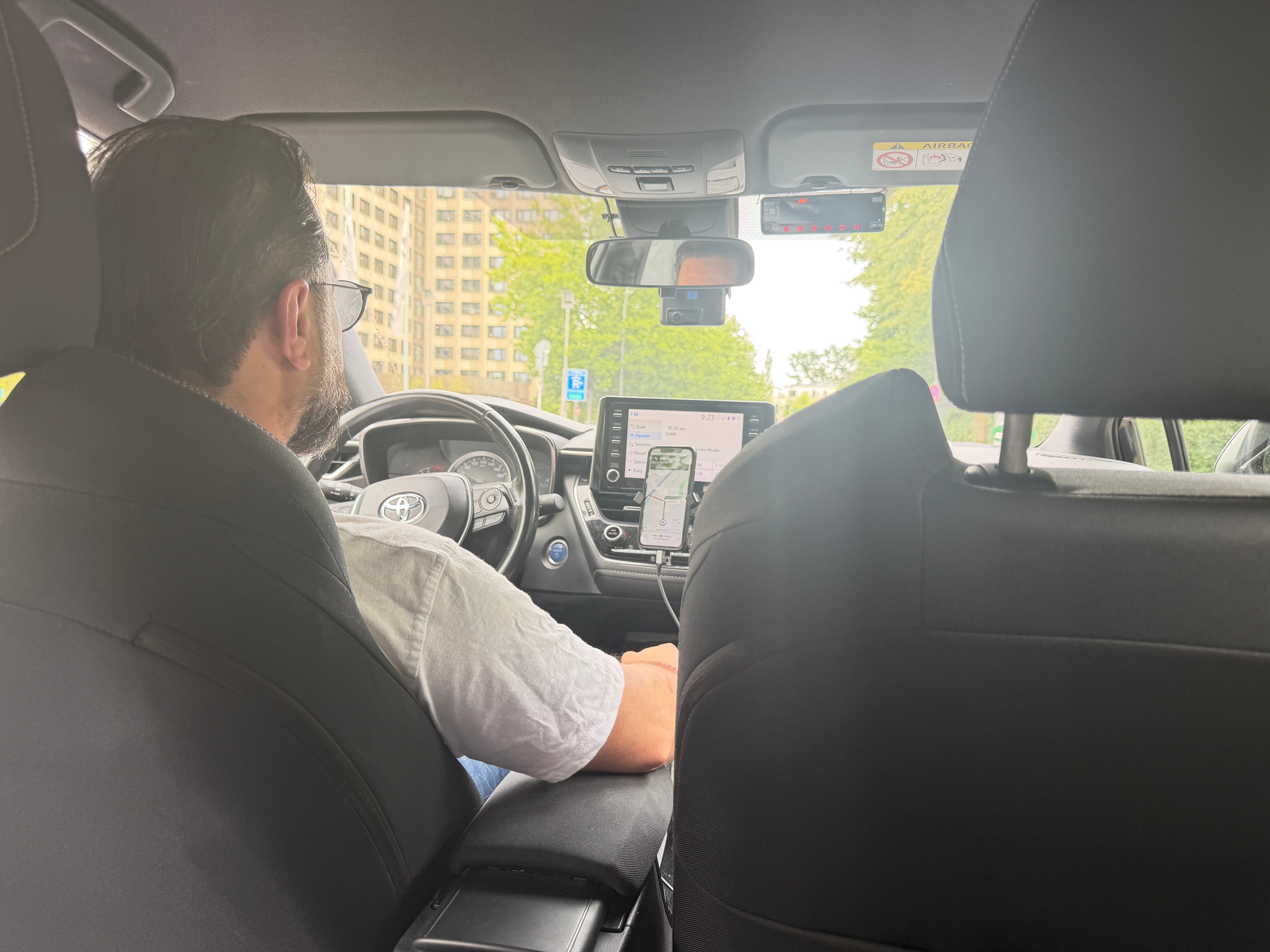 打了个 Uber，上车就想报 尾号