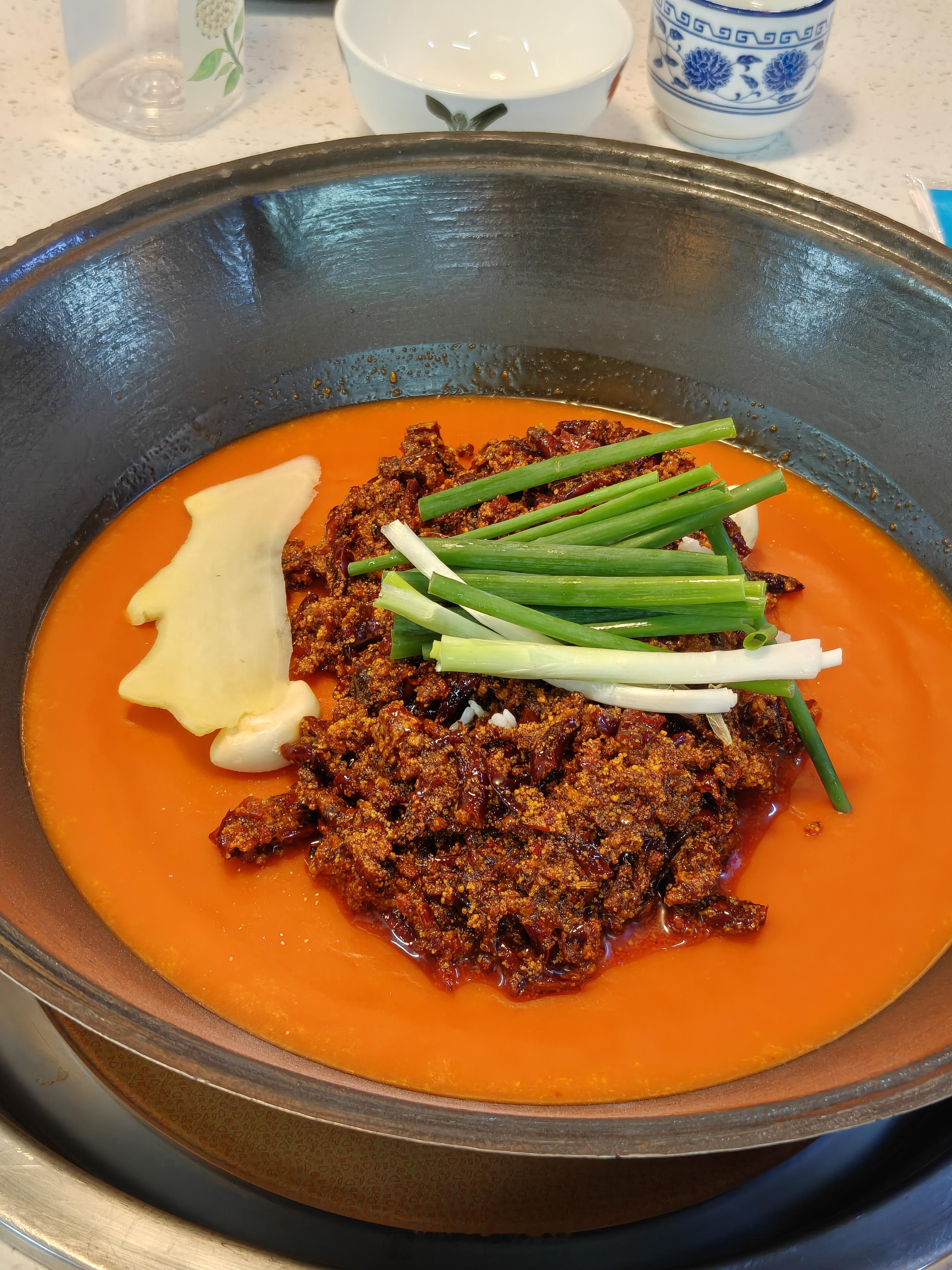 新的周末，新的挑战。挑战，重庆老火锅。 