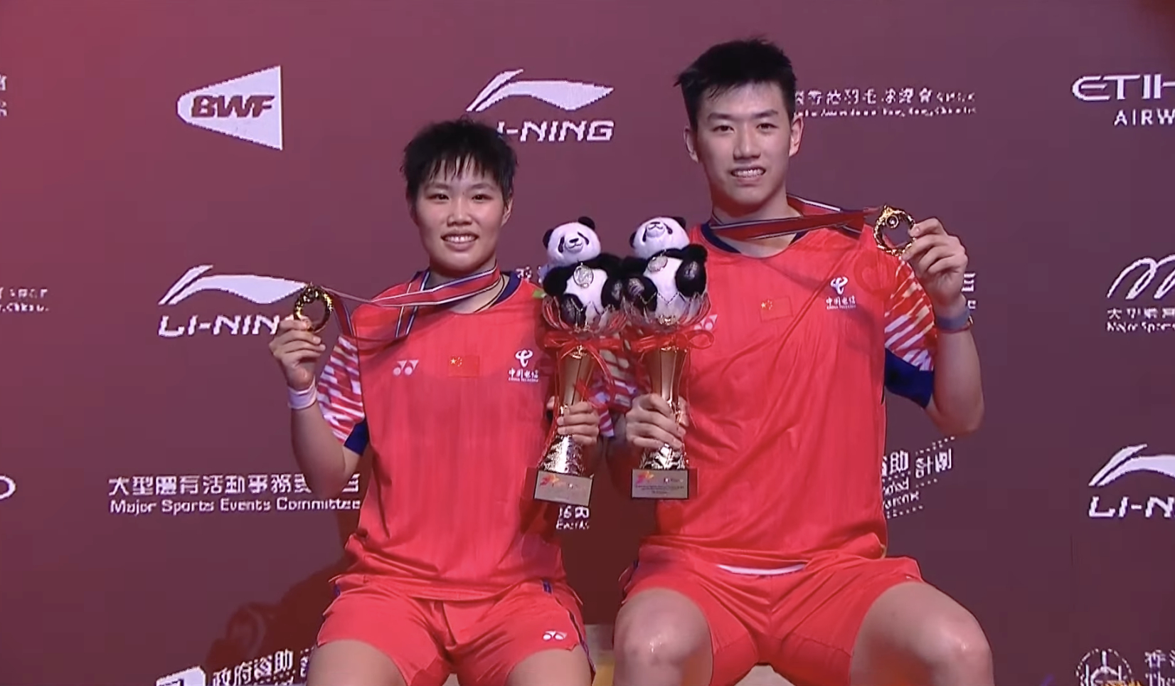 【凤凰组合🇨🇳夺冠之路】32进16：21-14、21-17 🇮🇳卡普尔/