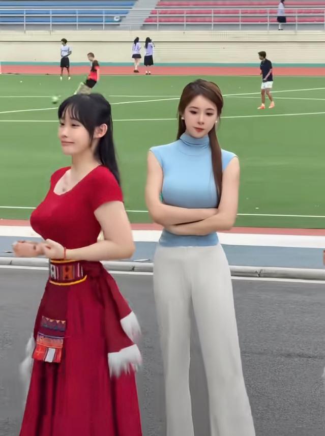 还是大学好，我想重回大学，舞蹈系的学生和老师确实漂亮