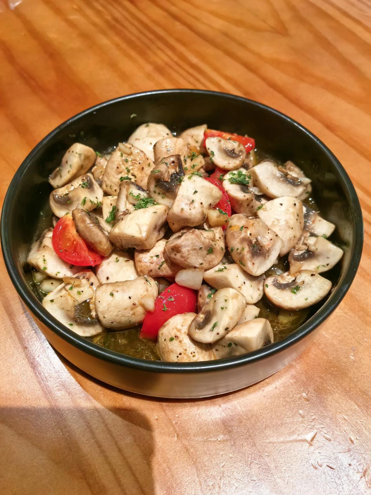 蘑菇蘑菇🍄
万圣之日[可爱]