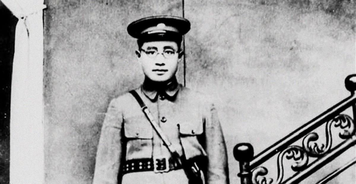 白崇禧曾称他为第一战神，年仅24岁便成为川军名将，他的一生都战功卓著，令人敬佩！