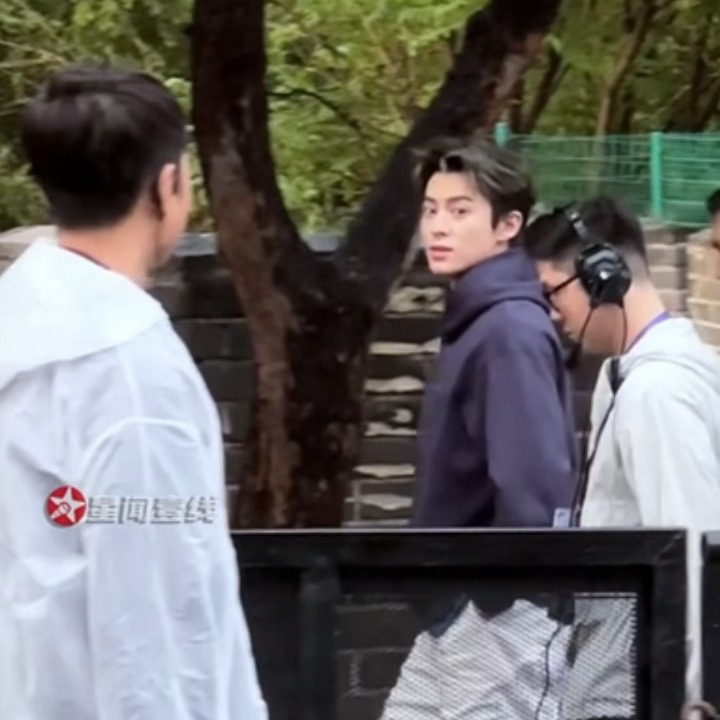 男大 
