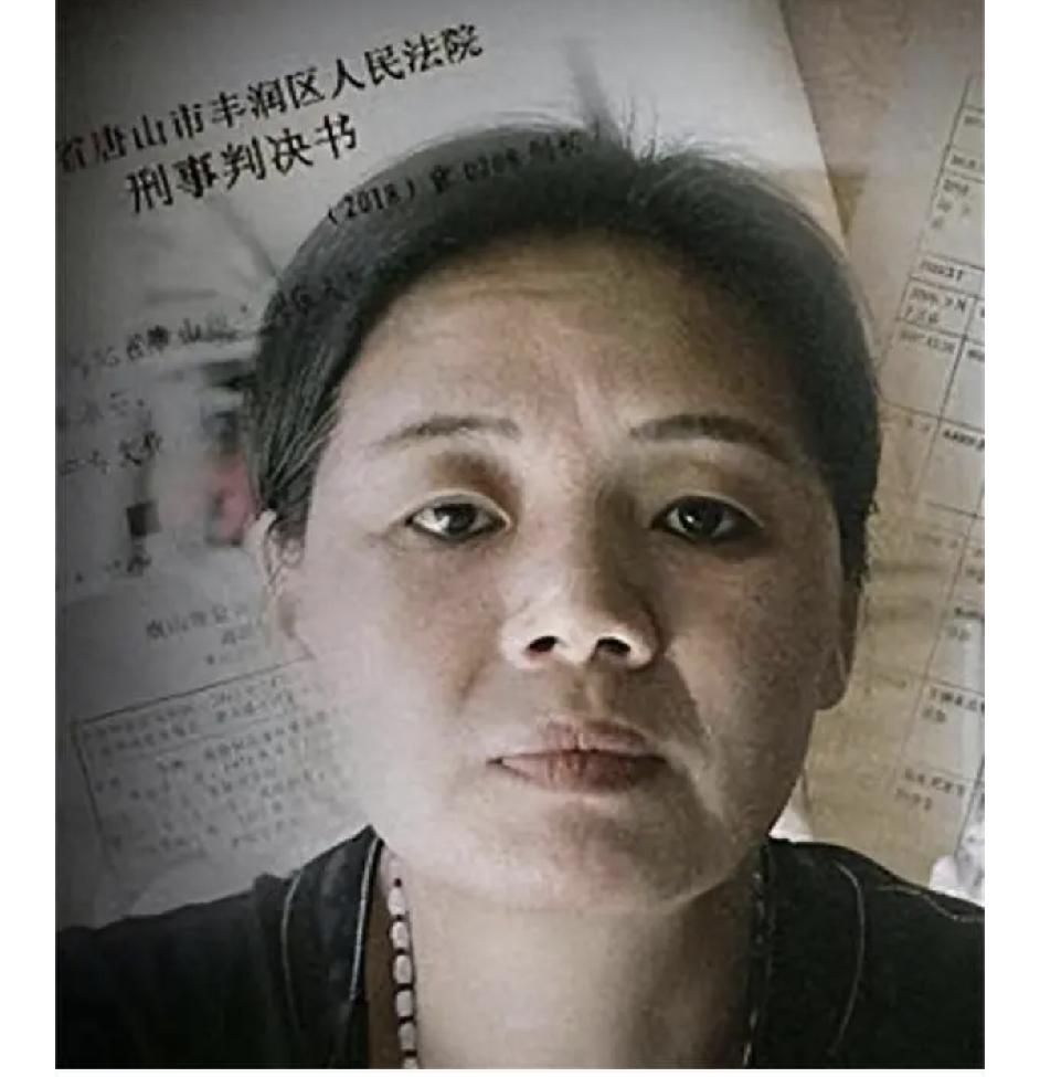 河北唐山，11年的那场车祸，男子的父亲因为驾驶员违章驾驶，当场就没了，法院判司机
