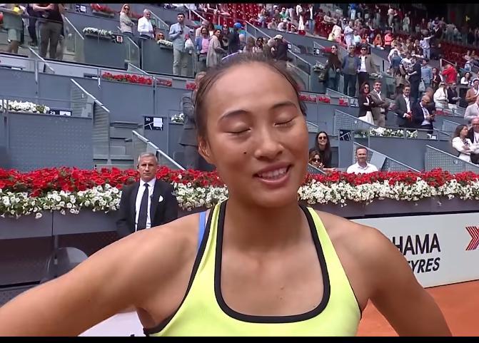 郑钦文战胜前澳网冠军，
下一轮对手不简单，
赛后强调4点。

今日WTA1000