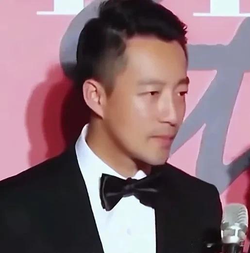 汪小菲无心插柳柳成荫！

太讽刺了！《原子少年2》收官了，靠老婆关系坐上节目C位