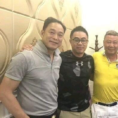 《他在亚俱杯决赛客场打入关键进球，十冠王辽足快马，“无闸坦克”黄崇》半决赛迎战广