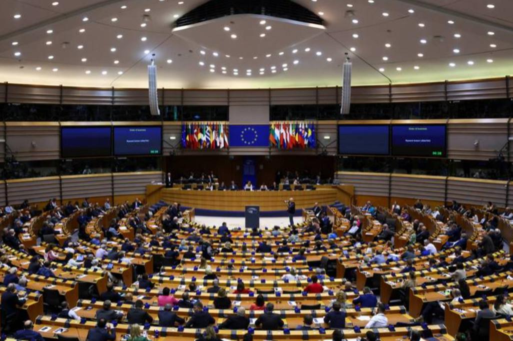 乌克兰之所以能够走到今天，罪魁祸首不是北约，不是欧盟，更不是美国与俄罗斯，说白了