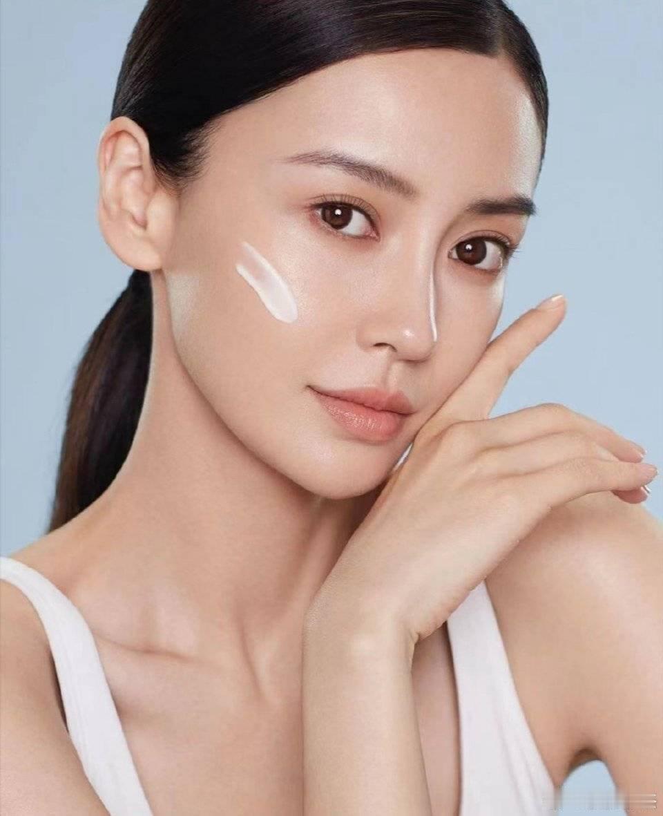 angelababy angelababy 你用实力打破质疑，用真诚赢得喜爱，这