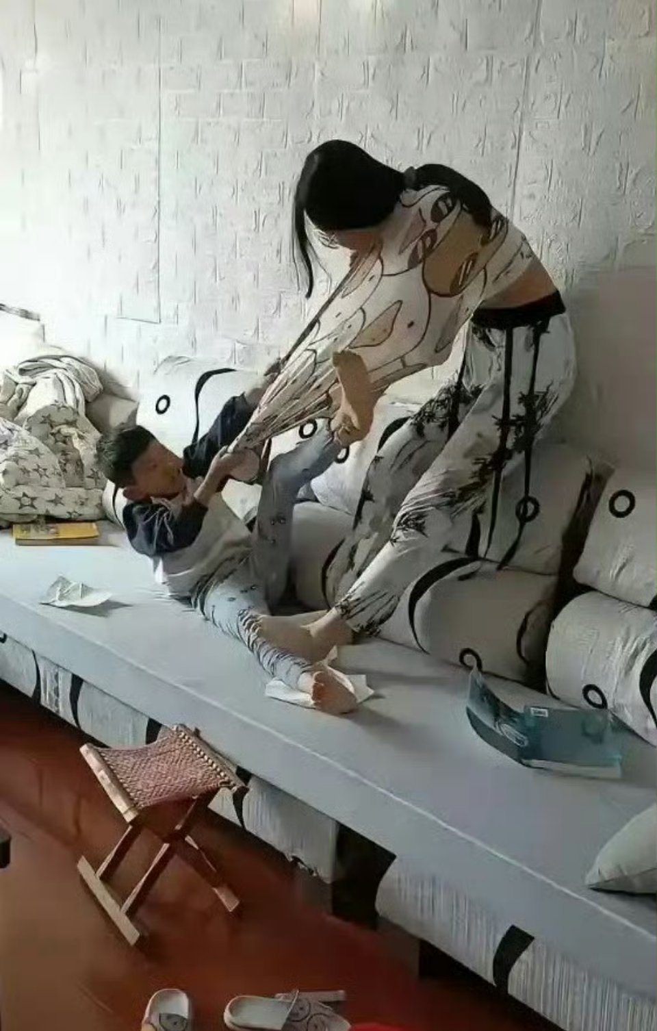 姐弟俩天天打架，什么时候才能不打啊！ ​​​