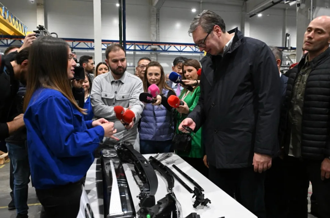 #塞尔维亚毫不动摇支持一个中国原则# 【#武契奇最新涉台表态# 】12月12日，