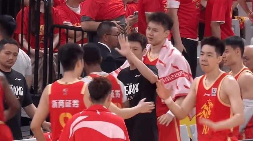 广厦男篮vs山西男篮 连下两城！布朗32分广厦2-1淘汰山西 半决赛迎战深圳北京