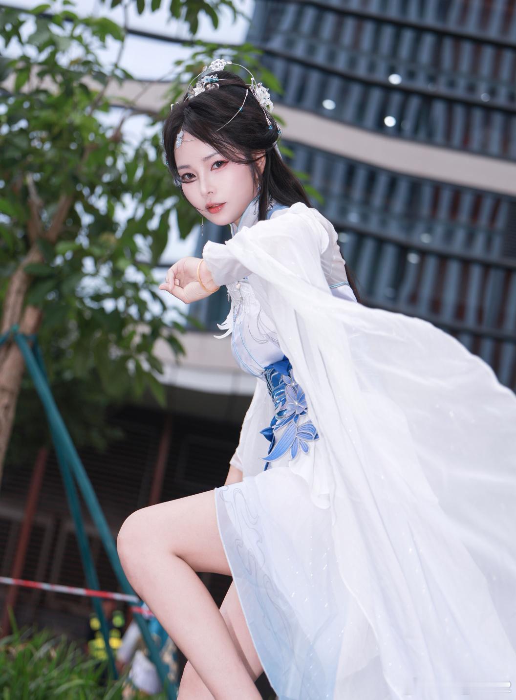 洋洋高锐“白狐·吗”◎世界之大无奇不有为啥……想她又不敢深深的想◎今天晚上我的灵