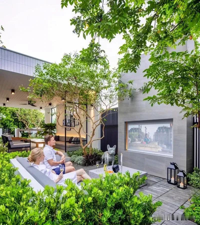 
老丁做庭院景观设计施工23年了，我碰到过非常多的业主从网上随便找了几张和自己家