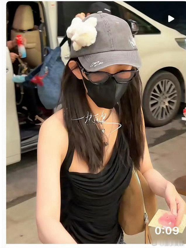 百花杀追剧团伴手礼孟子义百花杀追剧团伴手礼 百花杀追剧团伴手礼，好用心啊 