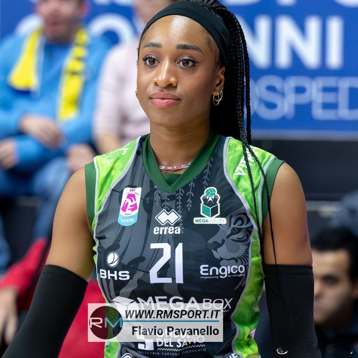 【意甲女排】常规赛第16轮，米兰客场1-3不敌瓦莱福利亚（21-25，25-17