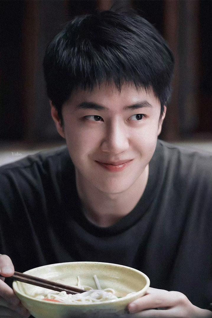 王一博热烈王一博电影热烈 热烈的青春，热烈的陈烁内娱明星眼里的王一博