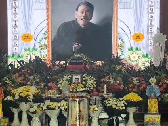 相声大师杨少华逝世，享年94岁。其子杨议因安排其参加活动受网友指责。老爷子在天气
