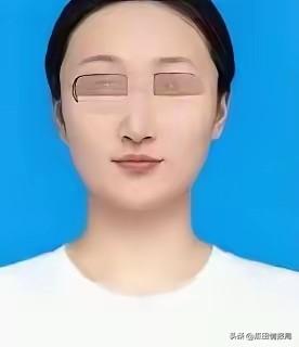 贵州贵阳，一女老师给百万博主吴某打赏10多万。博主一感动，把网红猎犬送给了她。女