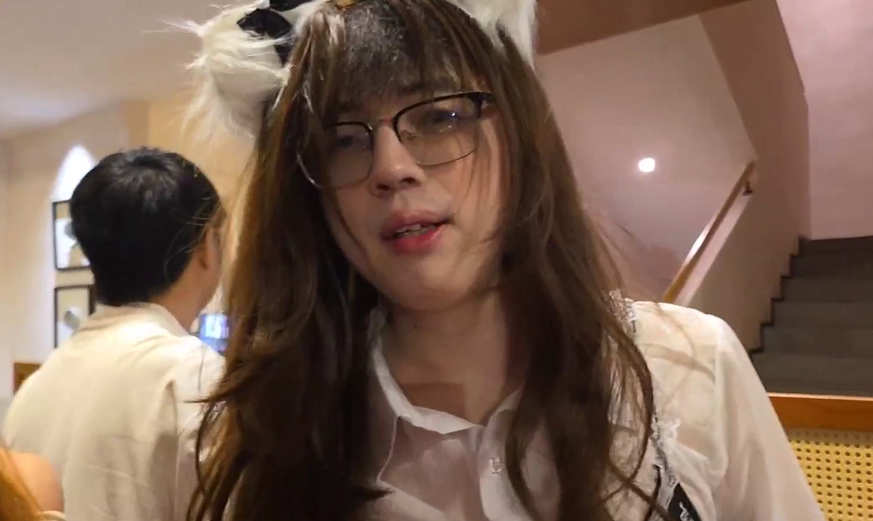 潘子为了团播整了身白丝女仆装