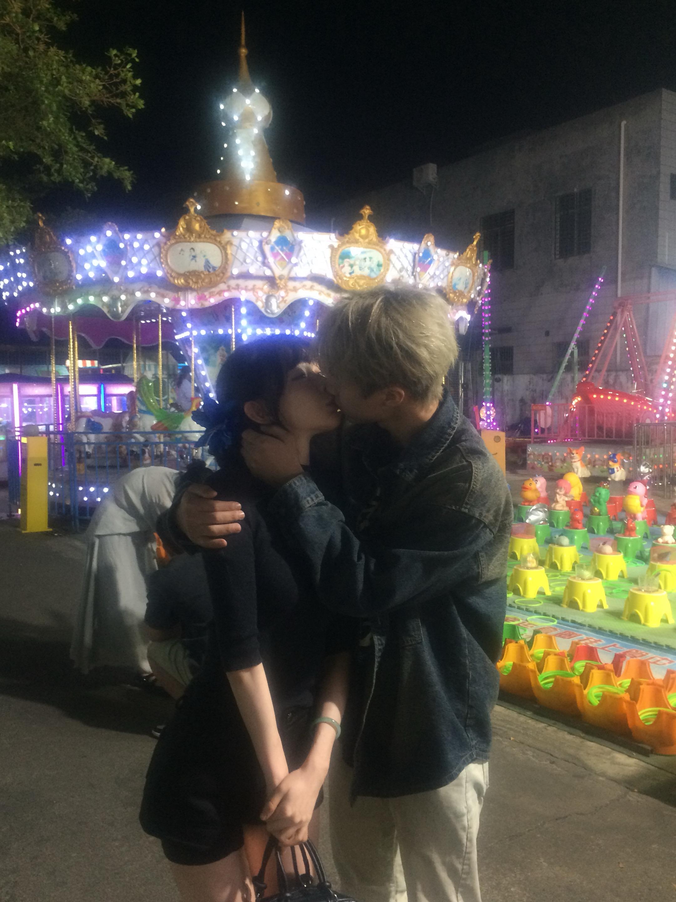 我不要待我如初 我要爱与日俱增 一生都能对我轻言细语说话的人