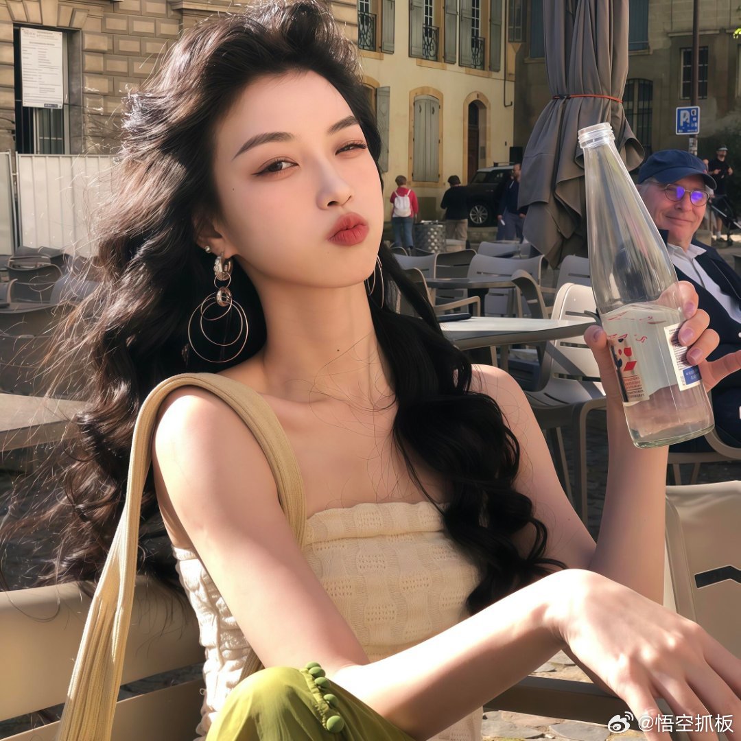 Share  |  令人爱不释手的女生头像✨ 