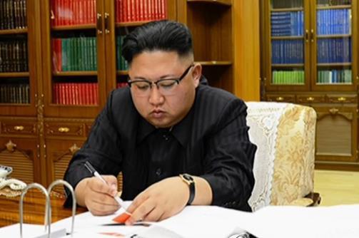 金正恩拍板，作出一个前所未有重大决定，靠近中朝边境。金正恩这次真的是把棋盘掀了！